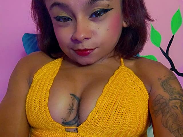 Lauren_Hills706 WebCAM 