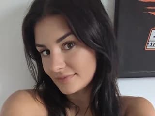 WebCAM of Petitecookiex