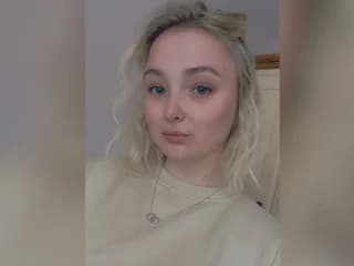 WebCAM of TastySasha_UK